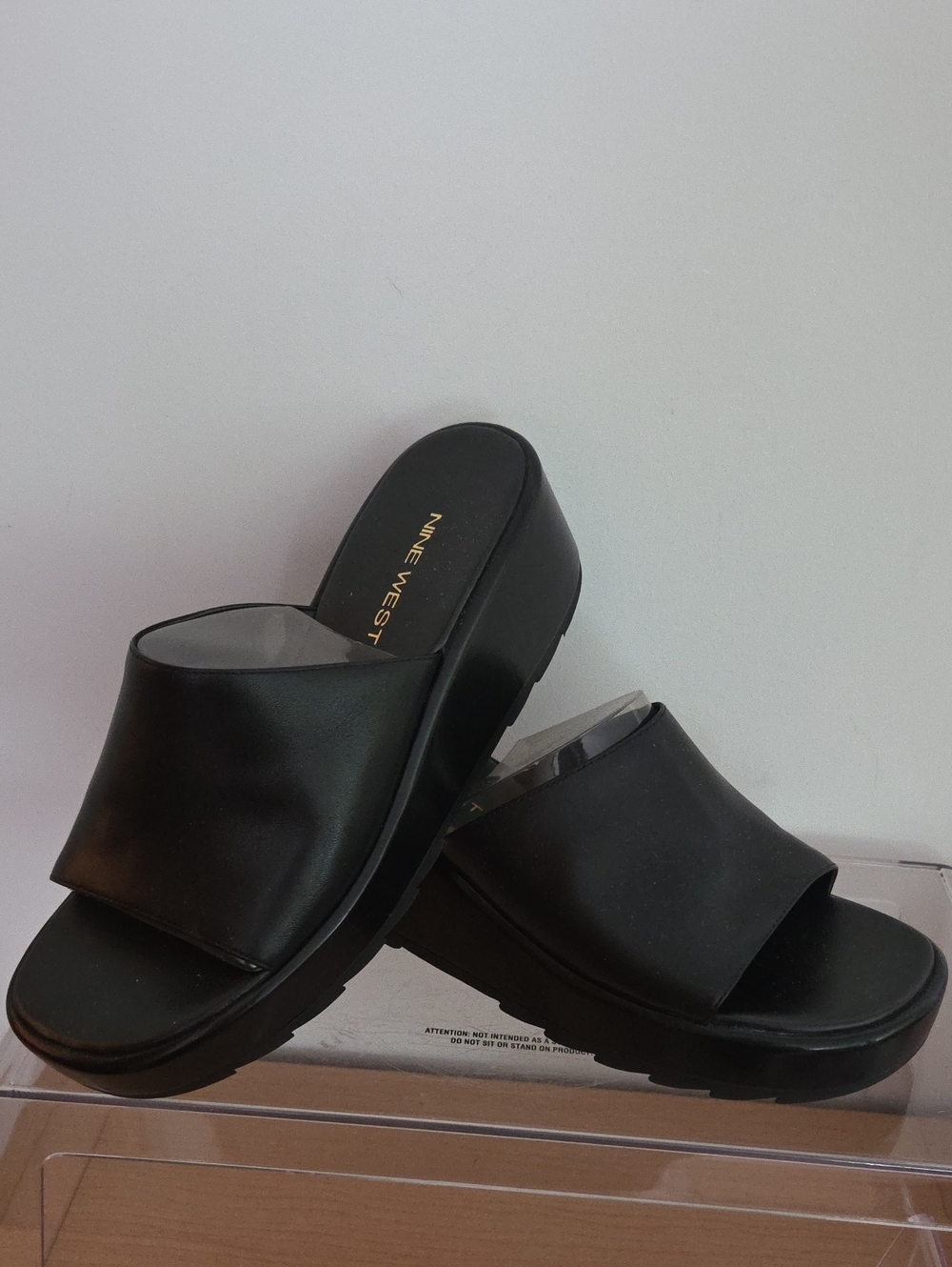 Nine West Black Platform Leather Slide Mules NWOT, size 8m